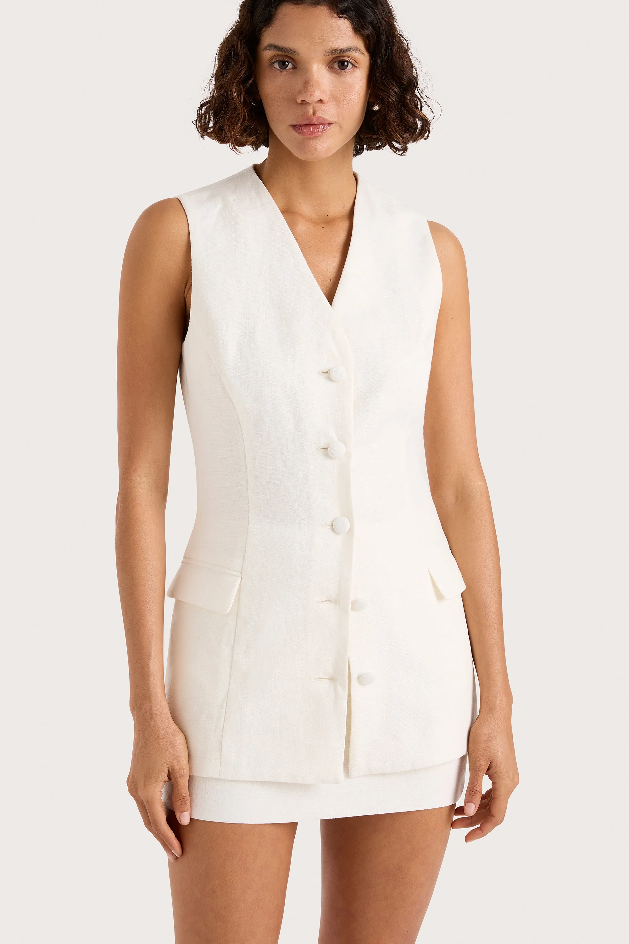 1123-eloise-vest-white-1.webp