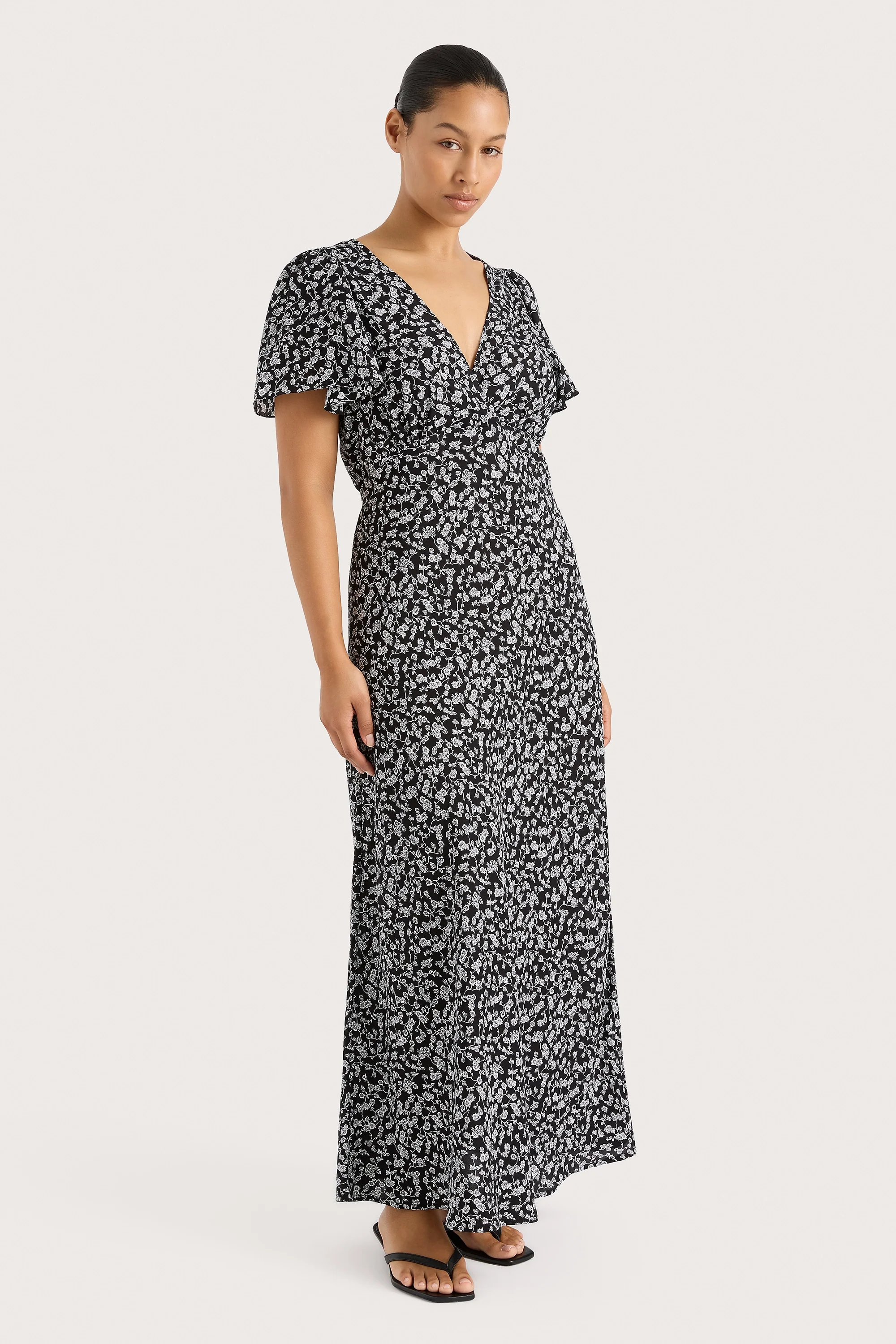1317-boda-midi-dress-amaryllis-floral-black-final-sale-1.webp