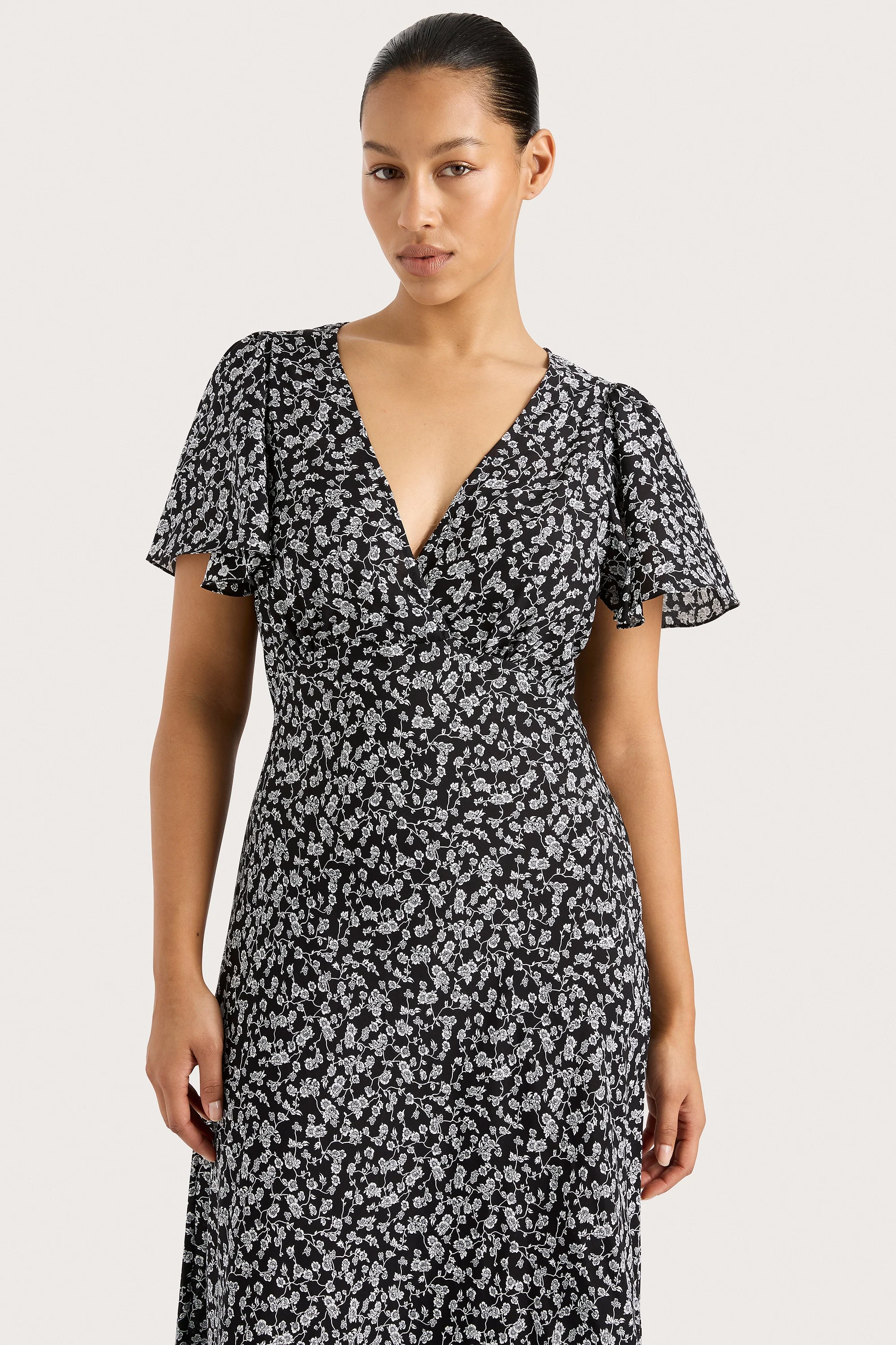 1317-boda-midi-dress-amaryllis-floral-black-final-sale-1.webp