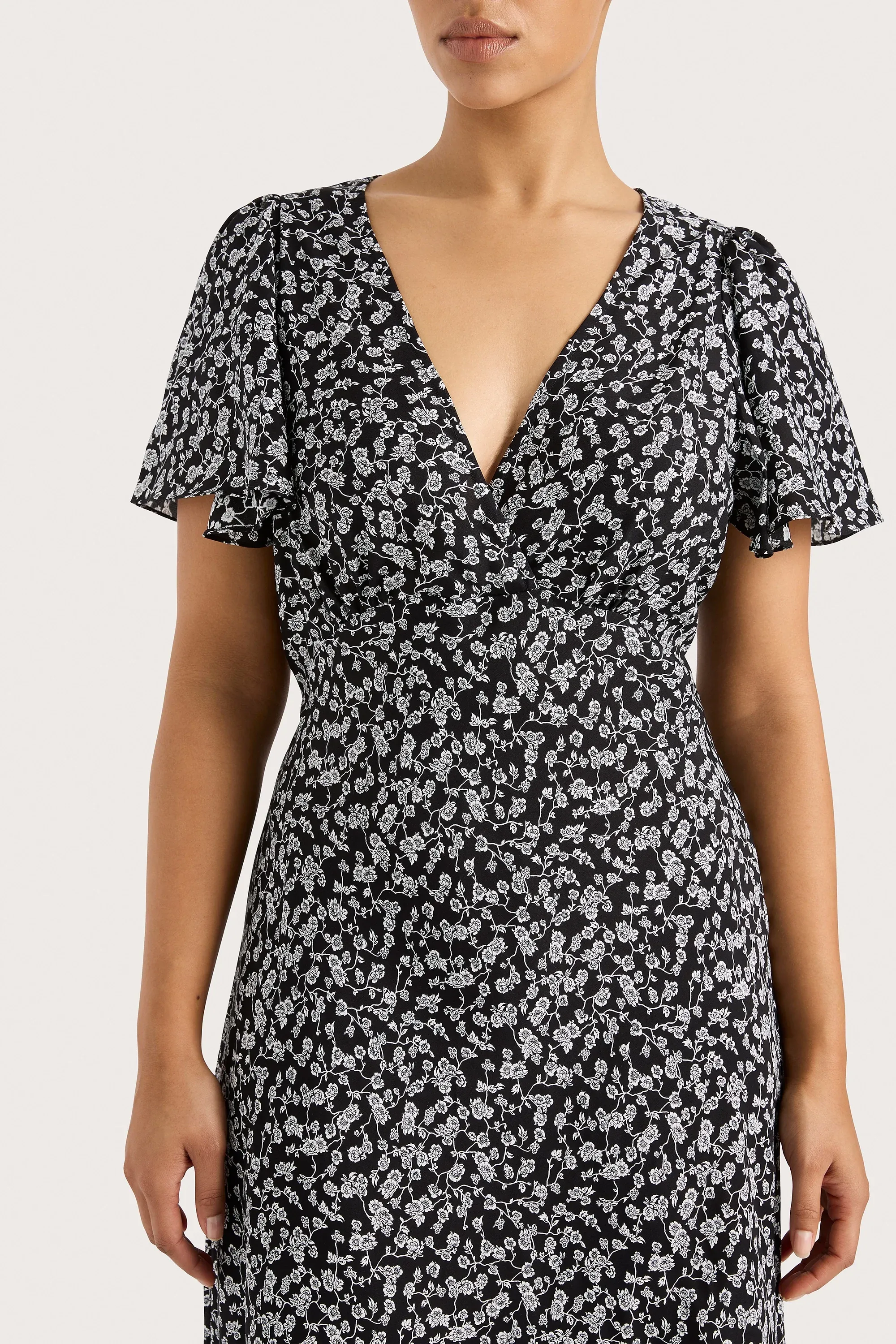 1317-boda-midi-dress-amaryllis-floral-black-final-sale-1.webp