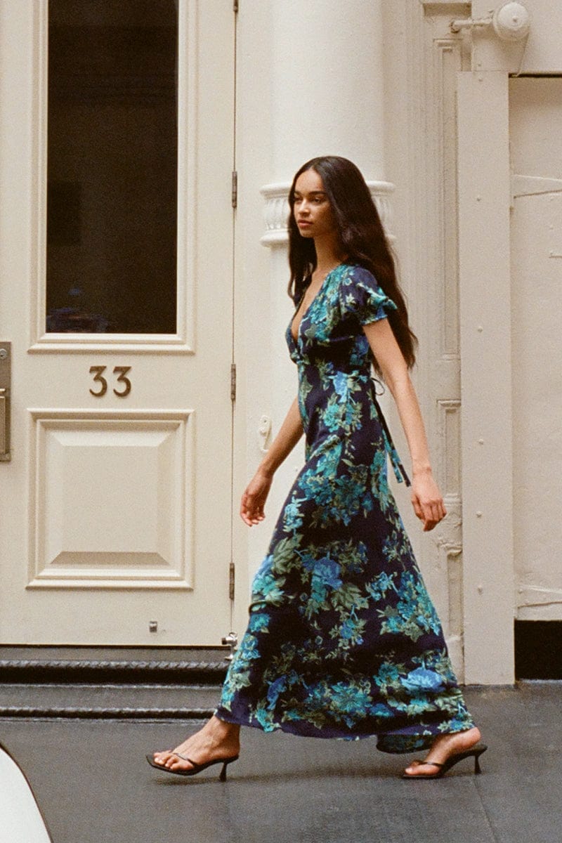 Reis Maxi Dress Escala Floral Navy - Final Sale
