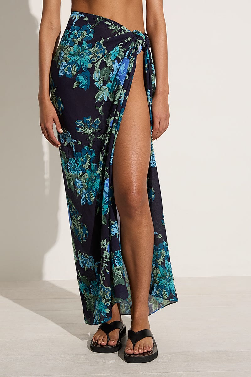Zinnia Pareo Escala Floral Navy (Exclusive) - Final Sale