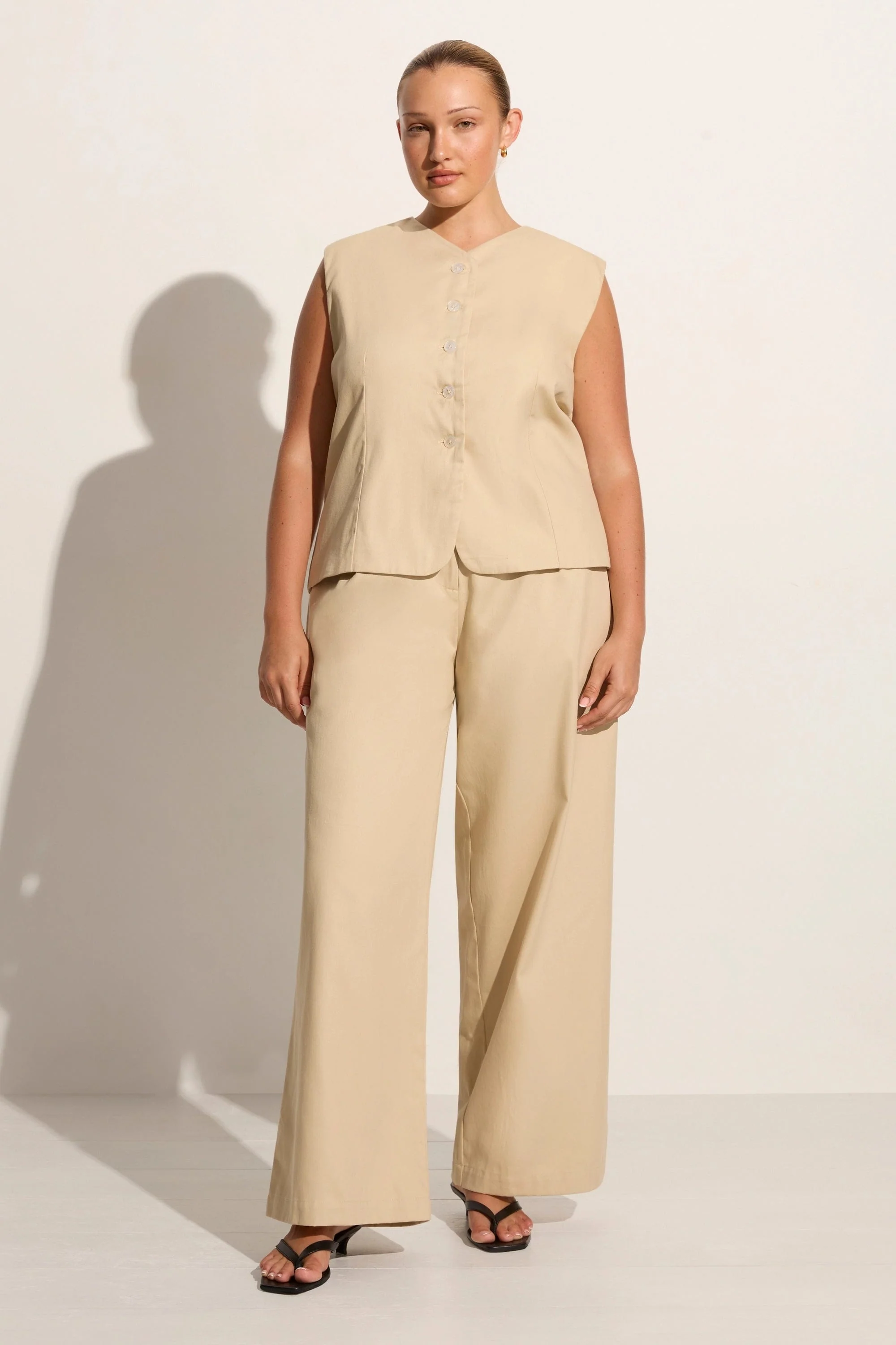 2316-udine-pant-bleached-sand-final-sale-1.webp