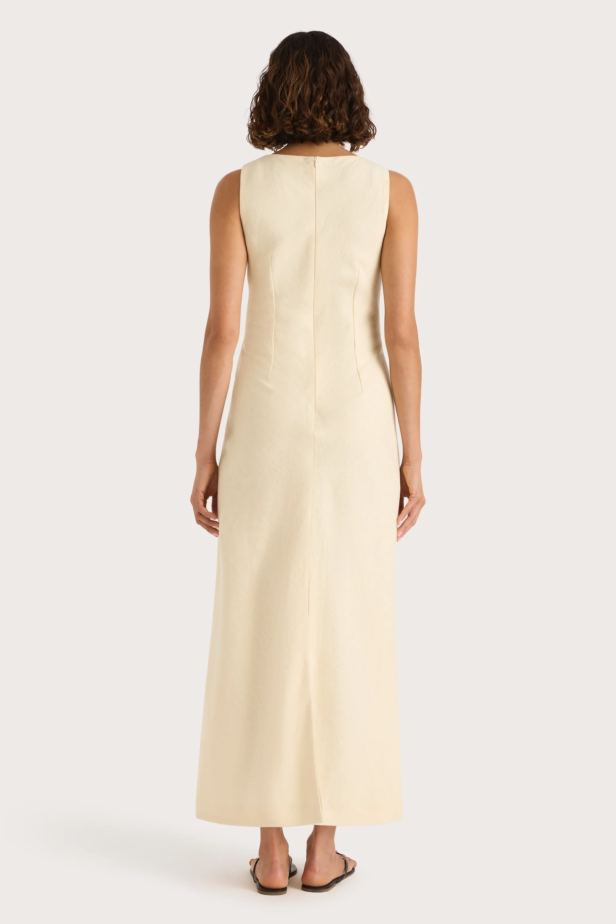 233-lydie-maxi-dress-butter-1.webp