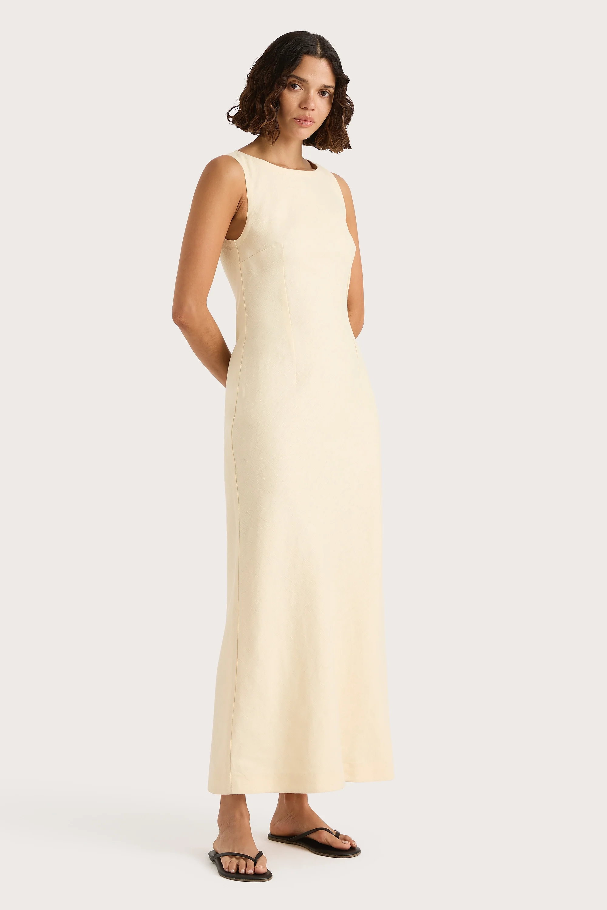 233-lydie-maxi-dress-butter-1.webp