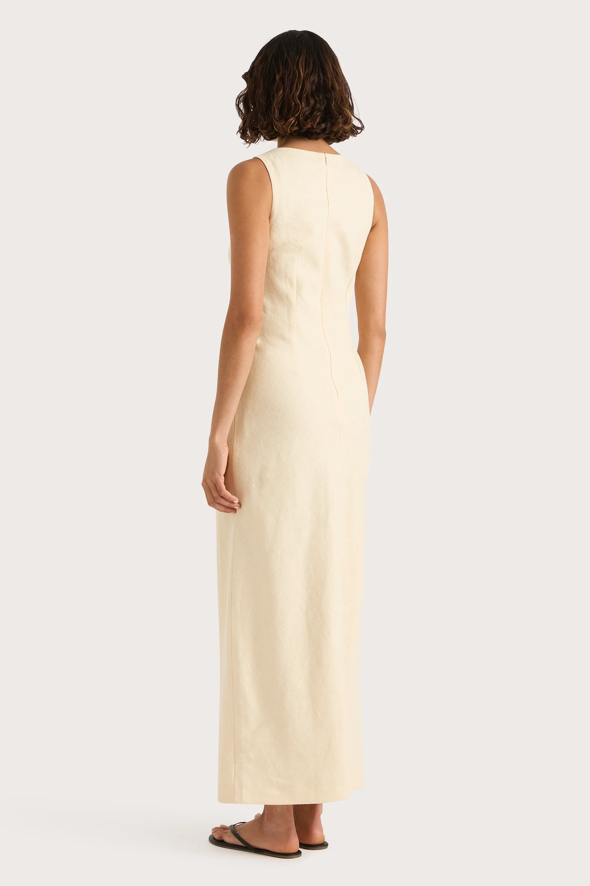 233-lydie-maxi-dress-butter-1.webp