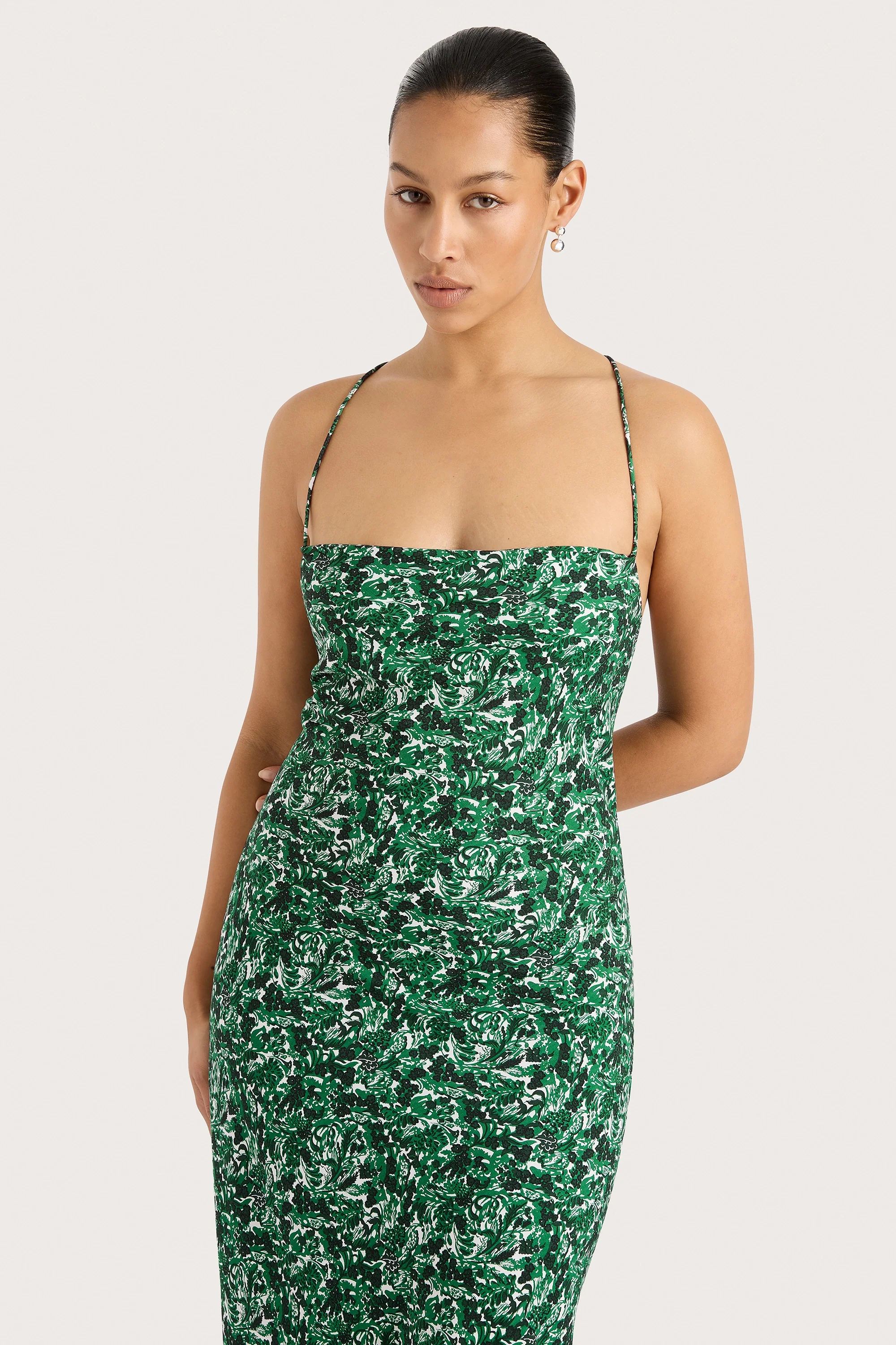 2580-lusia-maxi-dress-oak-final-sale-1.webp