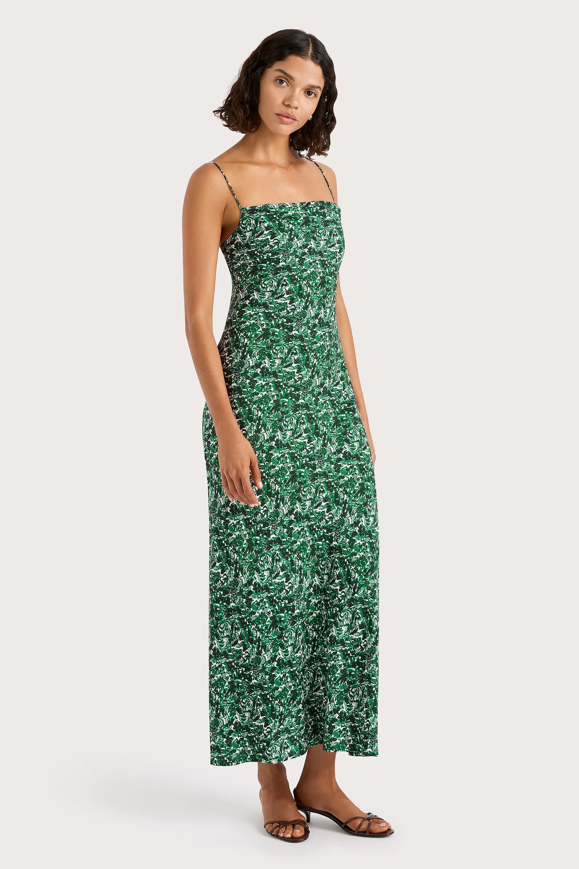 2580-lusia-maxi-dress-oak-final-sale-1.webp