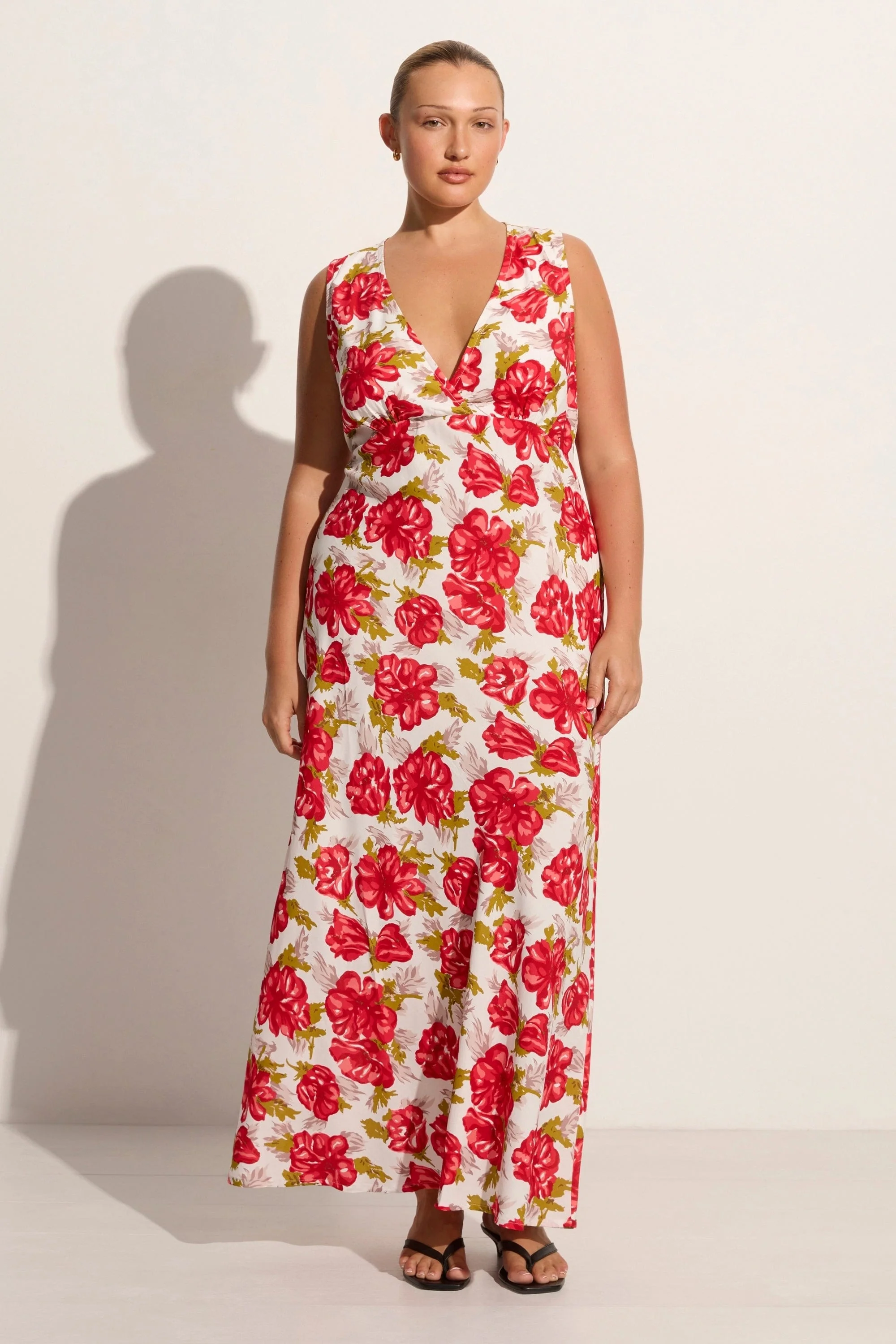 2892-acacia-maxi-dress-isadora-floral-red-final-sale-1.webp