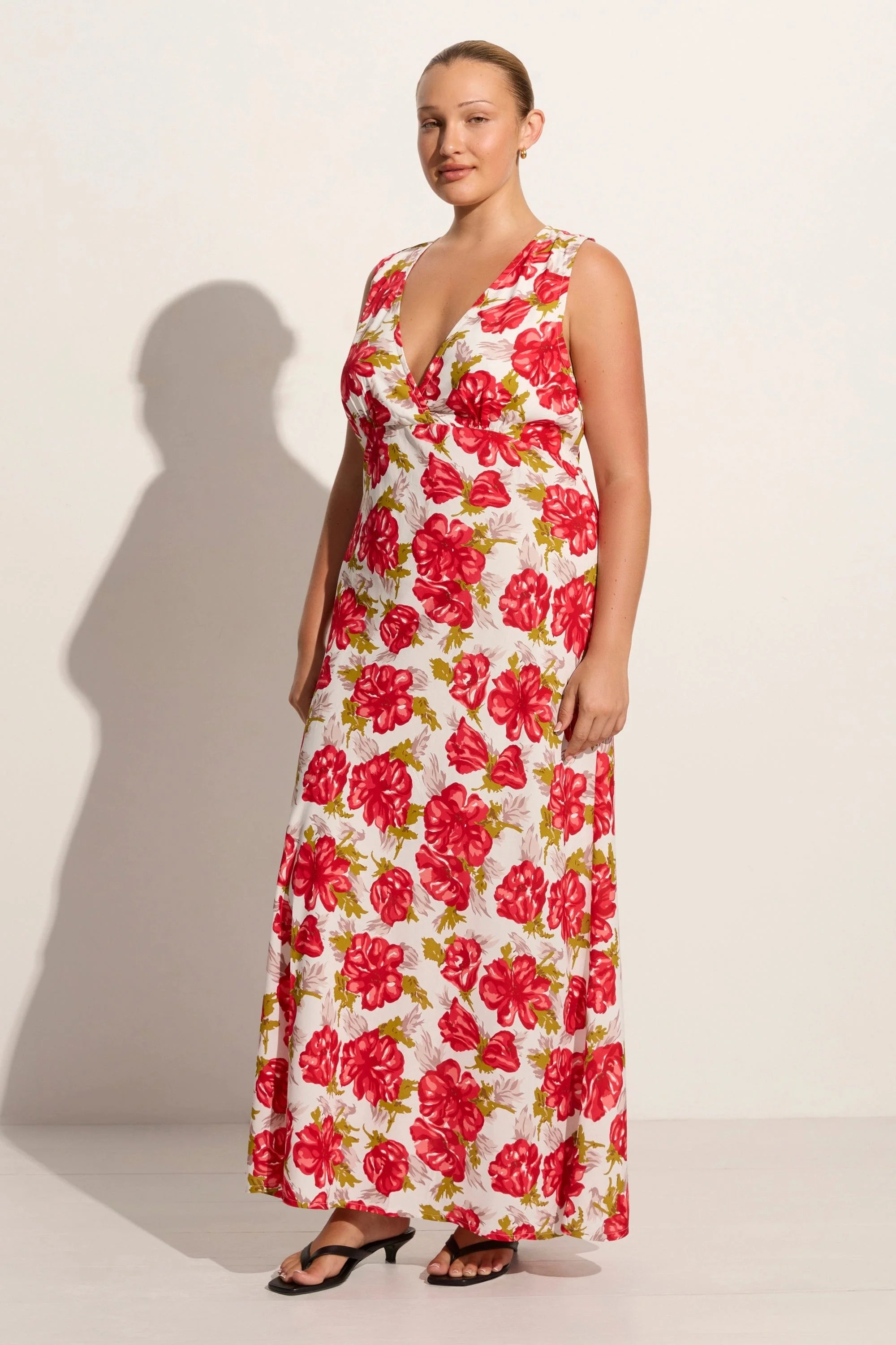 2892-acacia-maxi-dress-isadora-floral-red-final-sale-1.webp