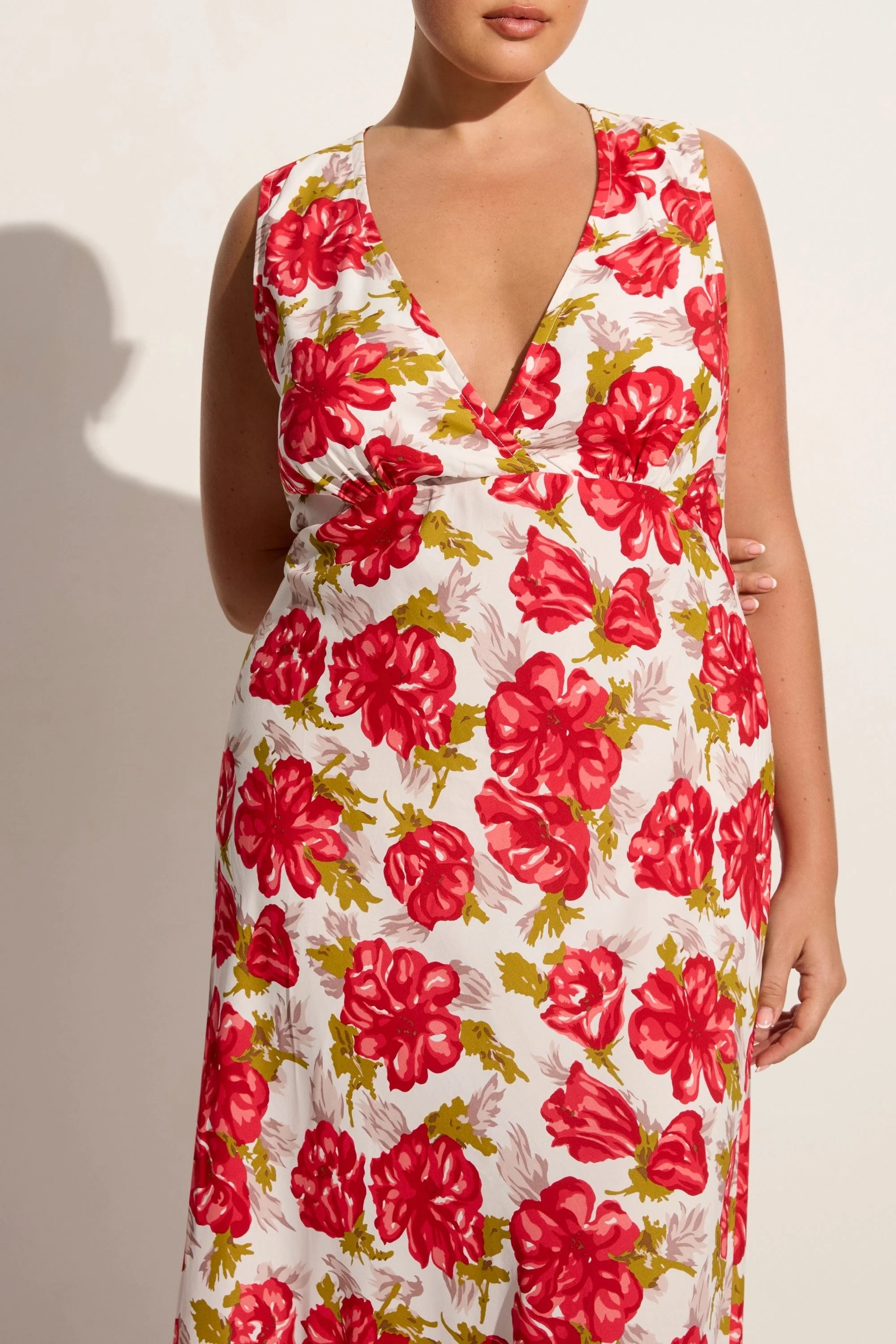 2892-acacia-maxi-dress-isadora-floral-red-final-sale-1.webp