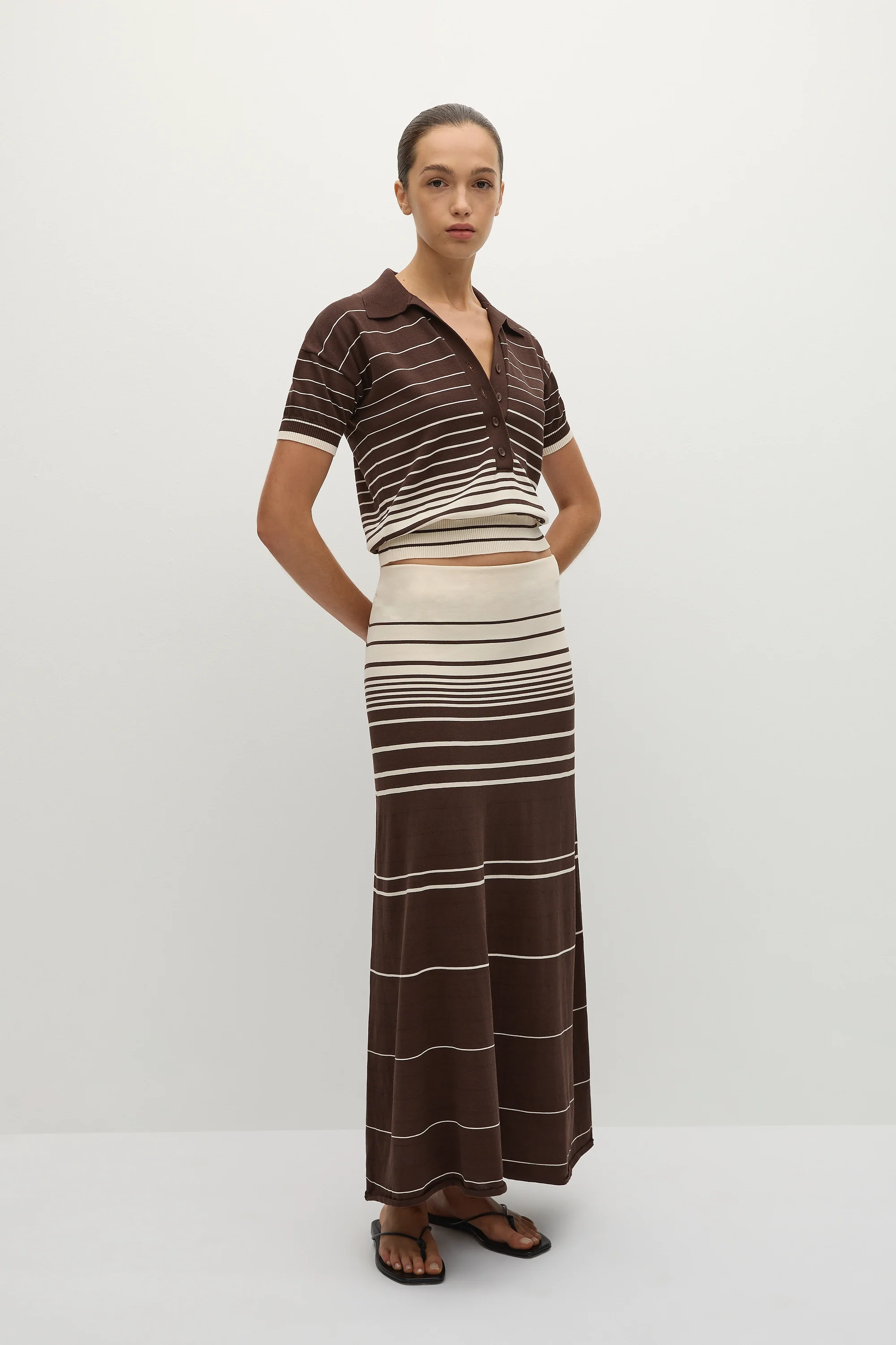 3586-casia-maxi-skirt-accordion-stripe-brown-beige-1.webp