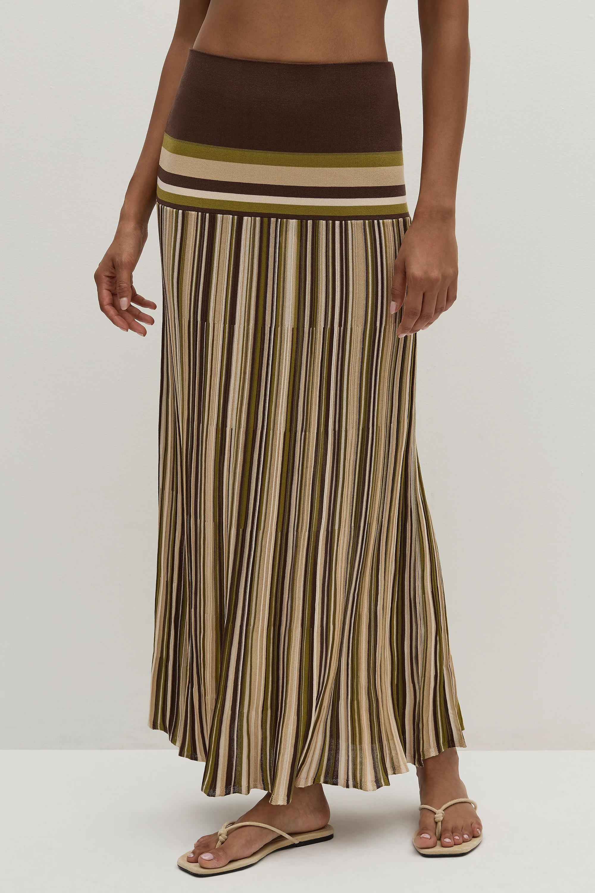 3623-citara-skirt-espresso-pine-stripe-1.webp
