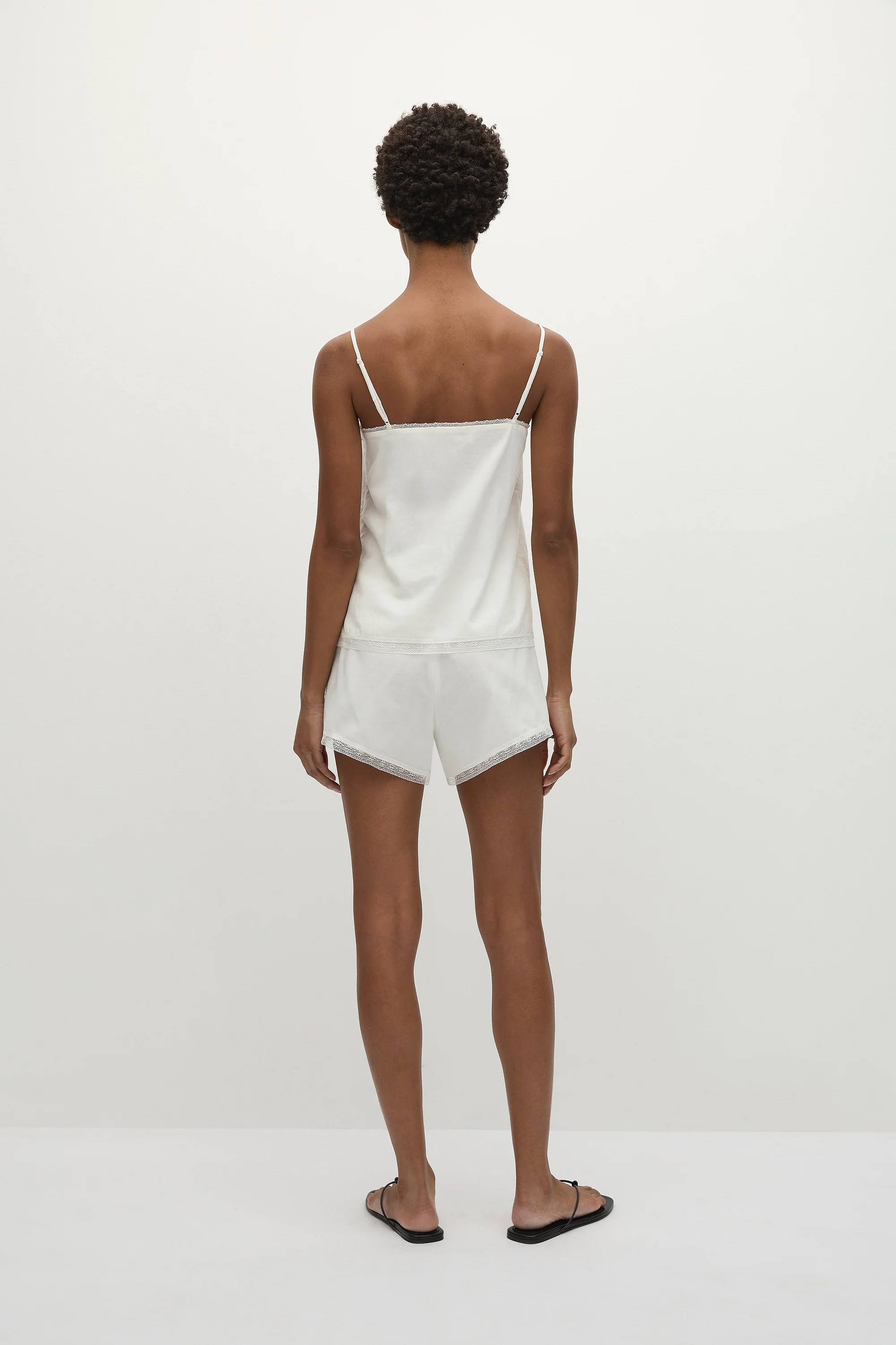 3776-denise-shorts-white-1.webp