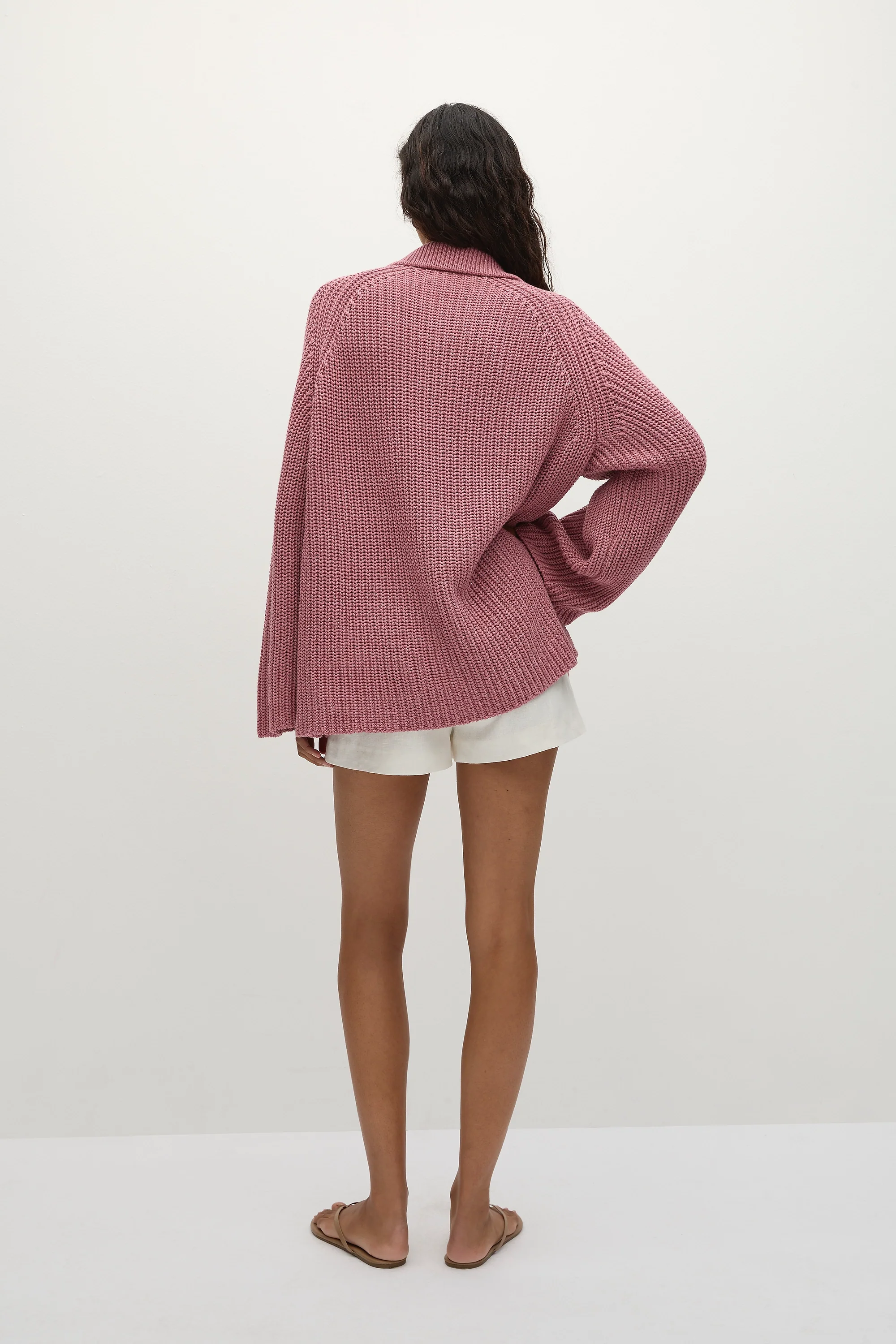 4703-magda-sweater-valentine-1.webp