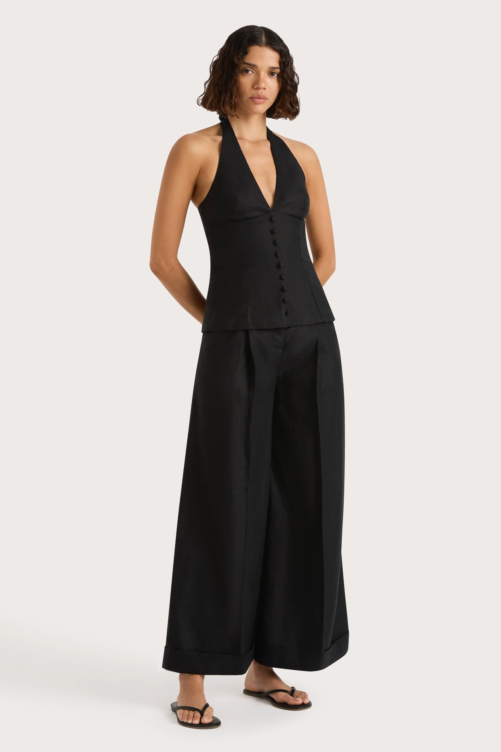 4746-marie-top-black-1.webp