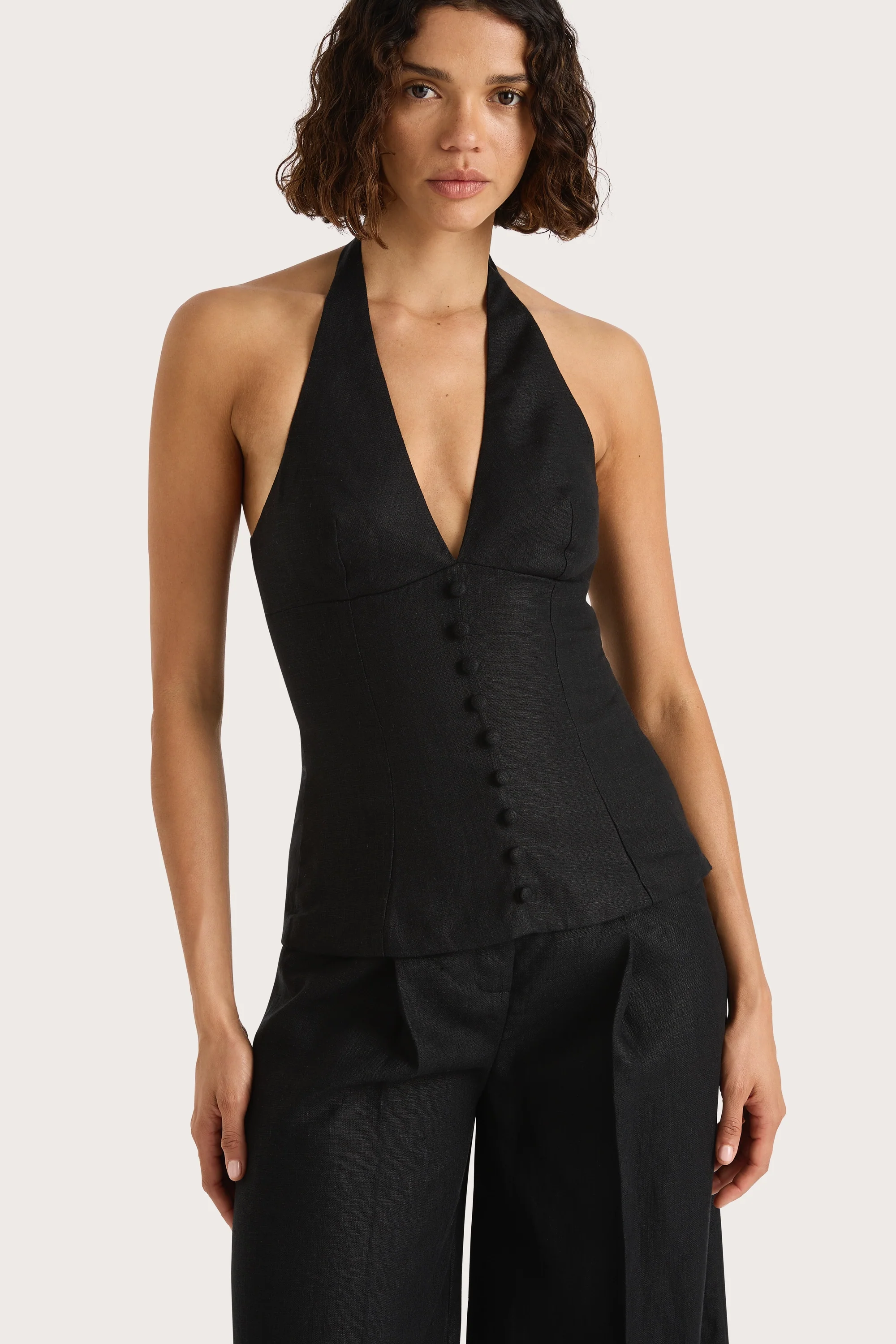 4746-marie-top-black-1.webp