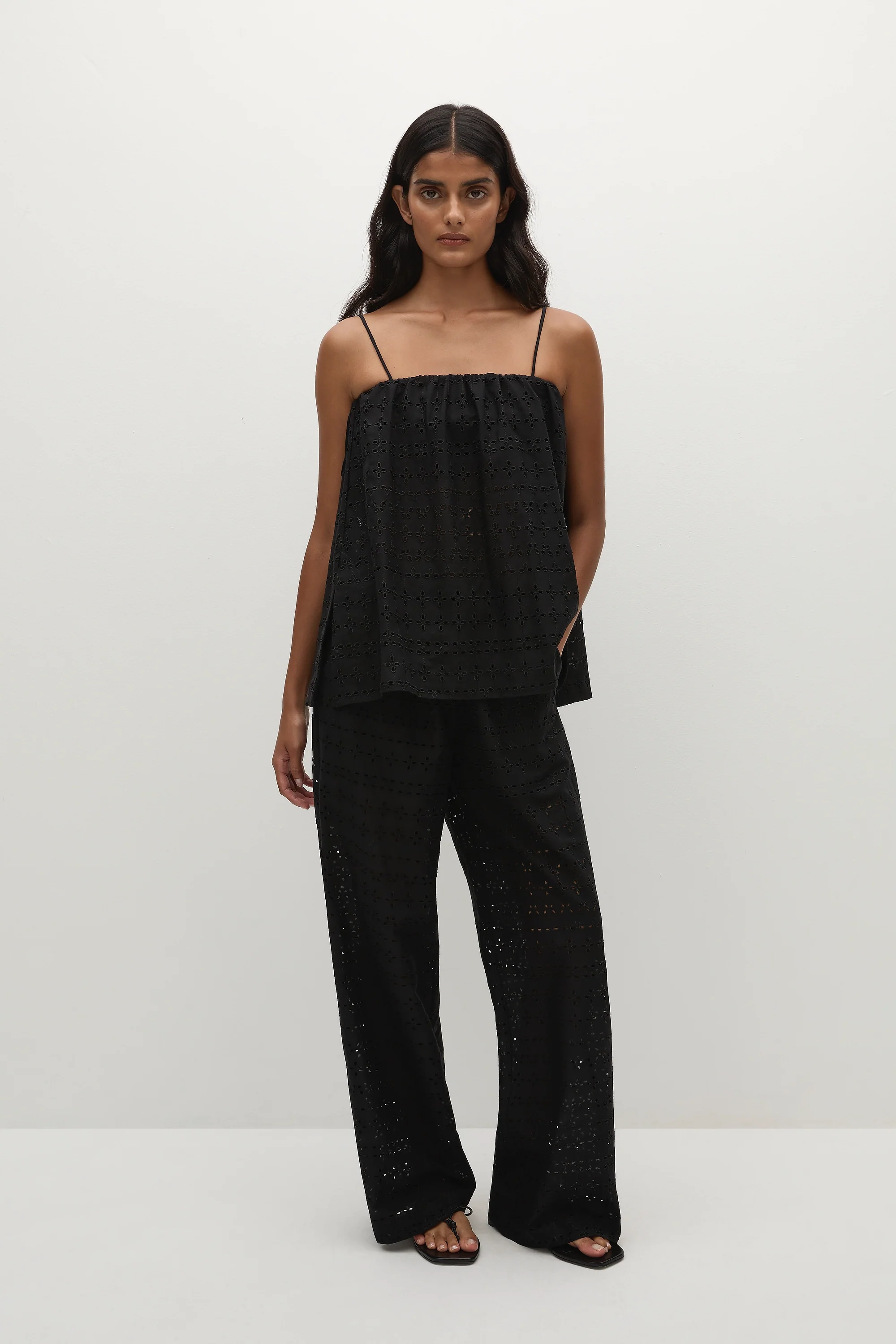 Navia Top Agnes Broderie Anglaise Black