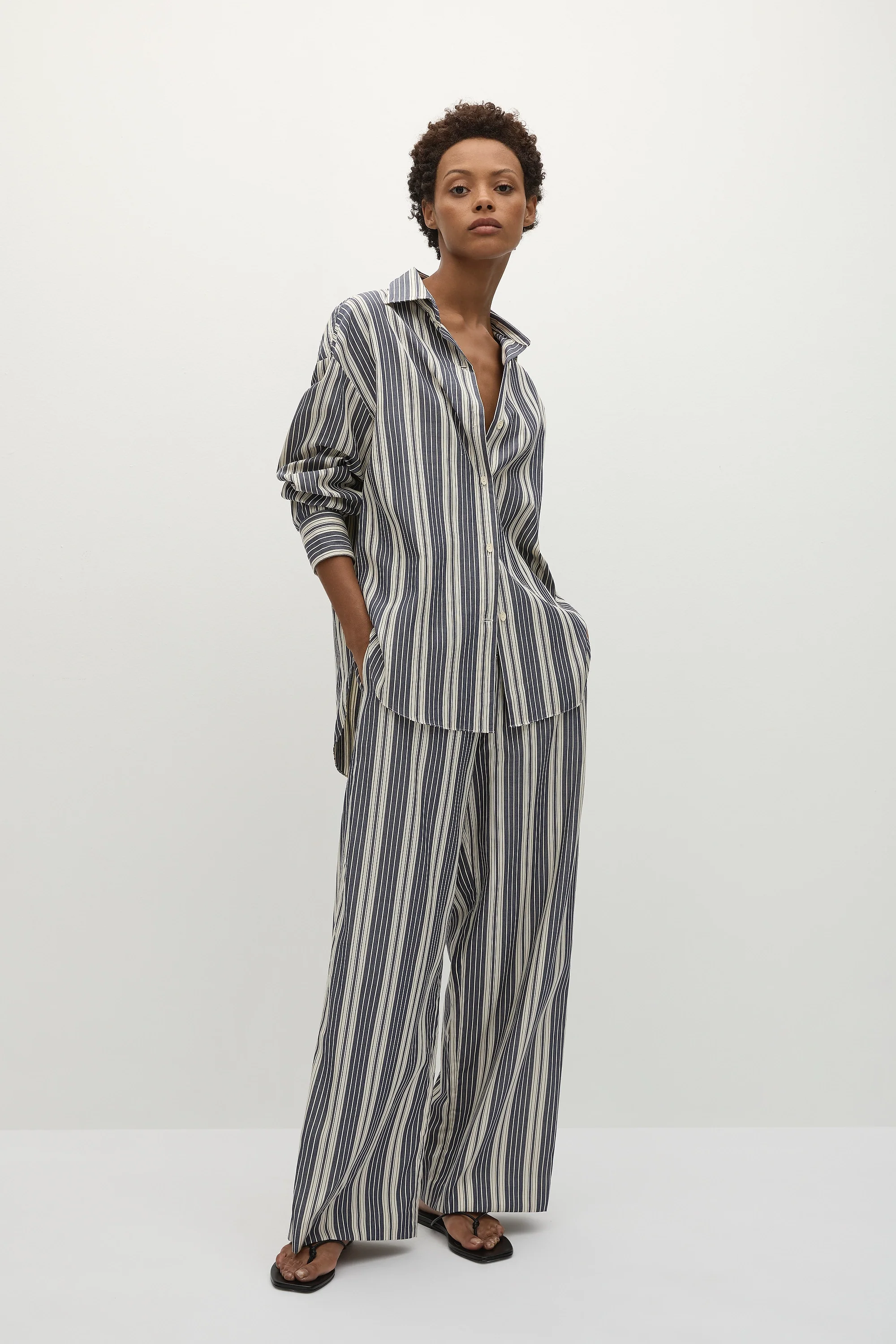 4980-rena-pant-antique-navy-stripe-1.webp