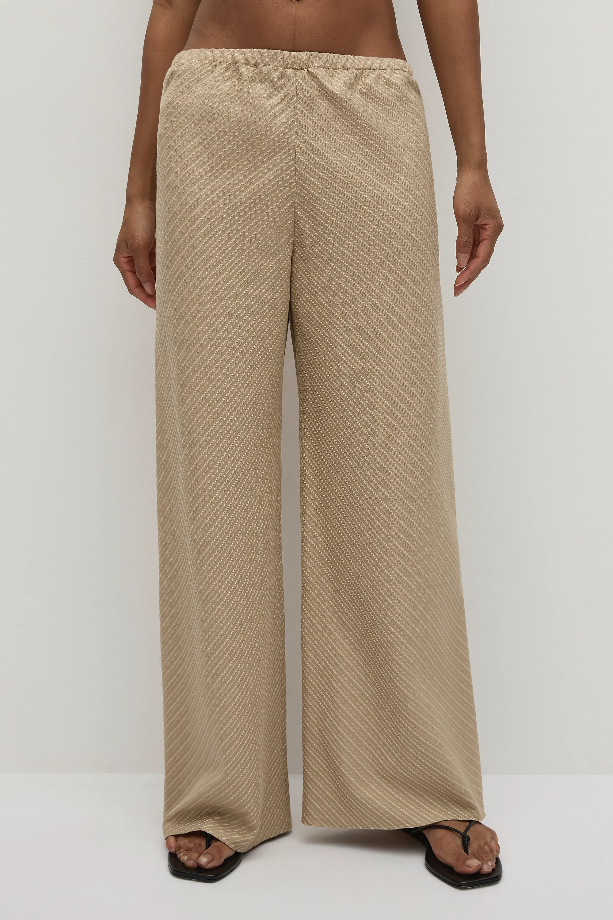 Selan Pant Pinstripe Fawn White