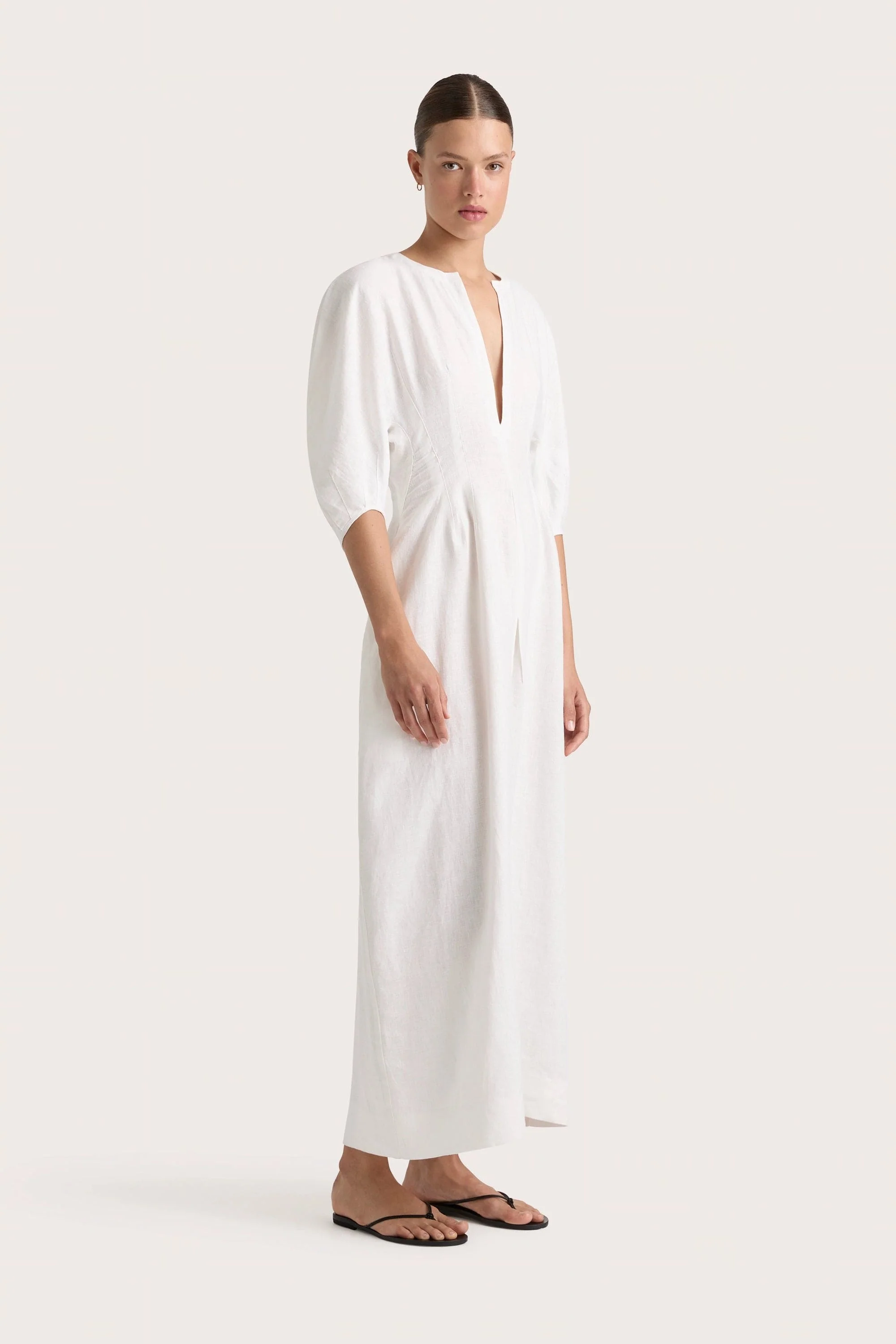 5174-soleil-maxi-dress-white-1.webp