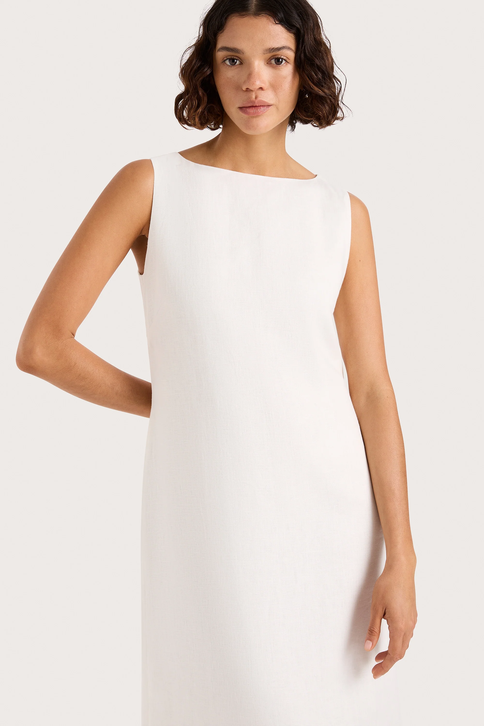 5388-taylor-midi-dress-white-1.webp