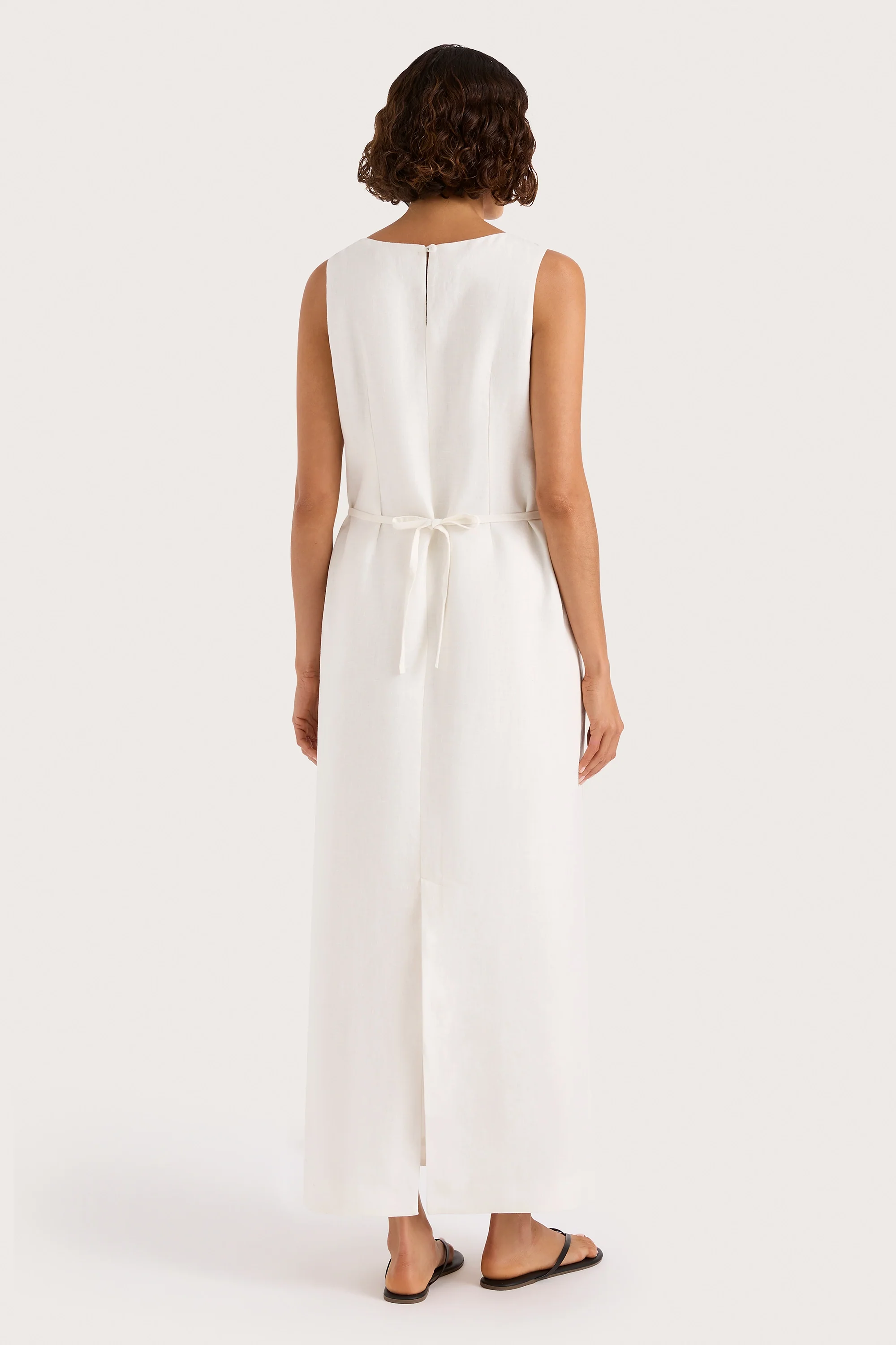 5388-taylor-midi-dress-white-1.webp