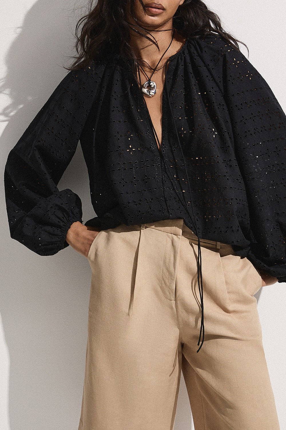 Thora Blouse Agnes Broderie Anglaise Black