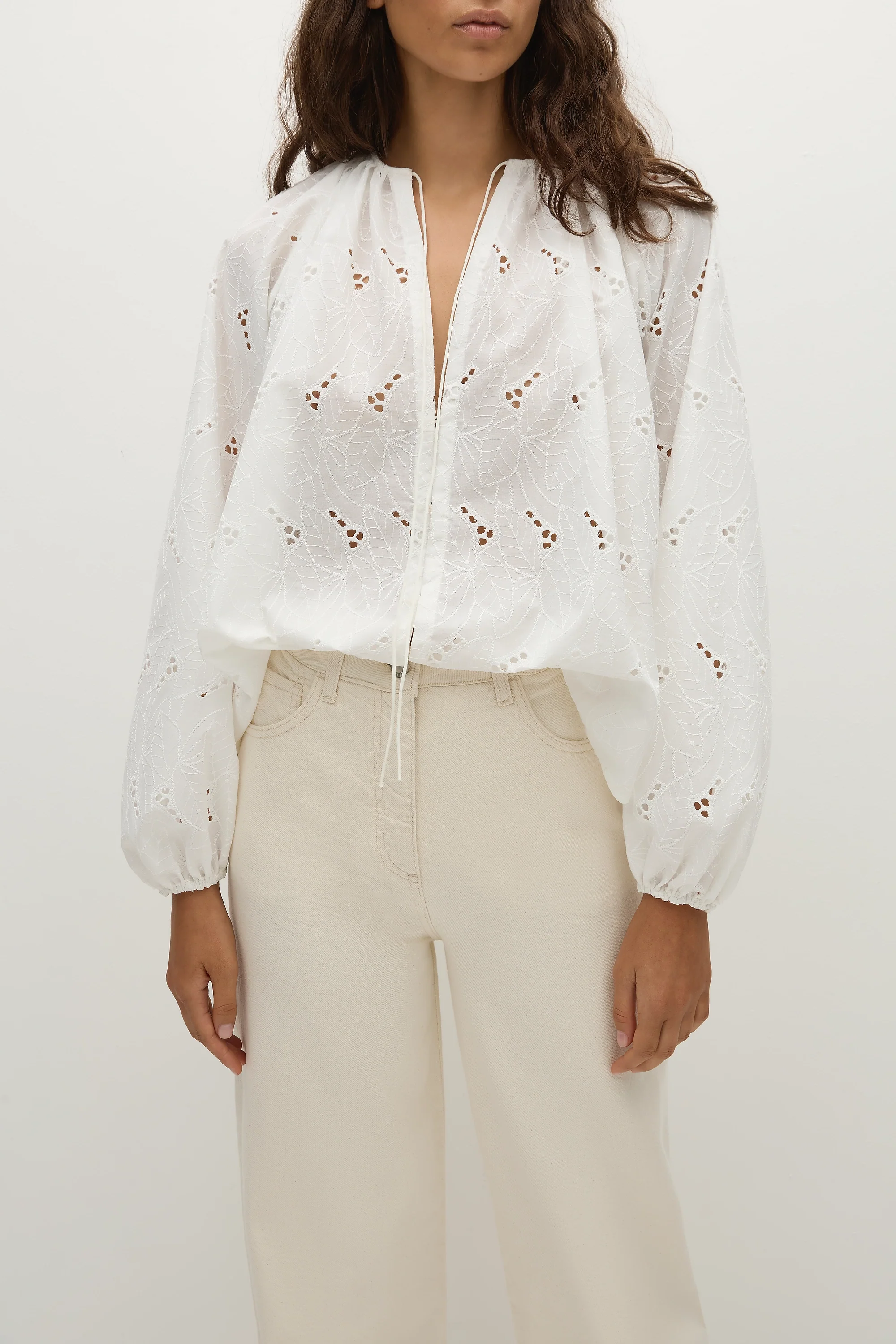 Thora Blouse Birgitta Broderie Anglaise White