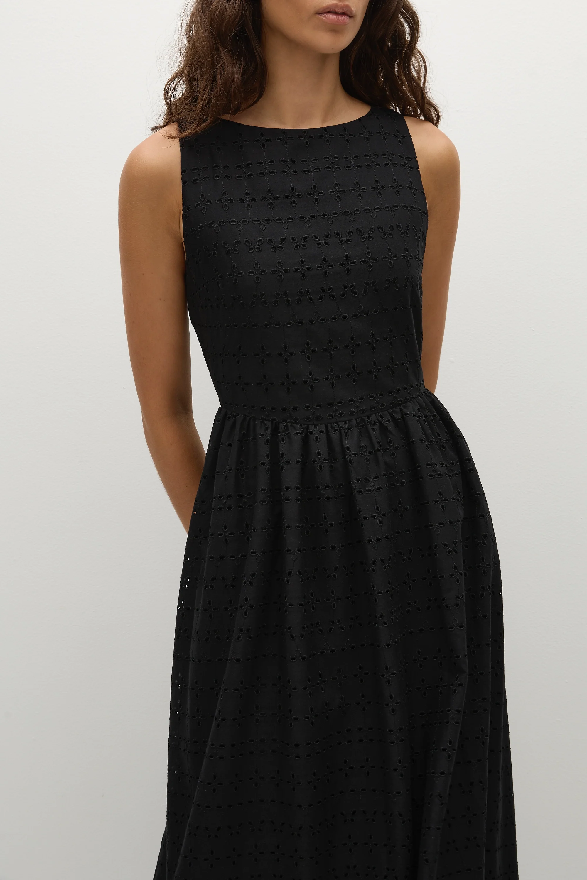 Tuva Midi Dress Agnes Broderie Anglaise Black