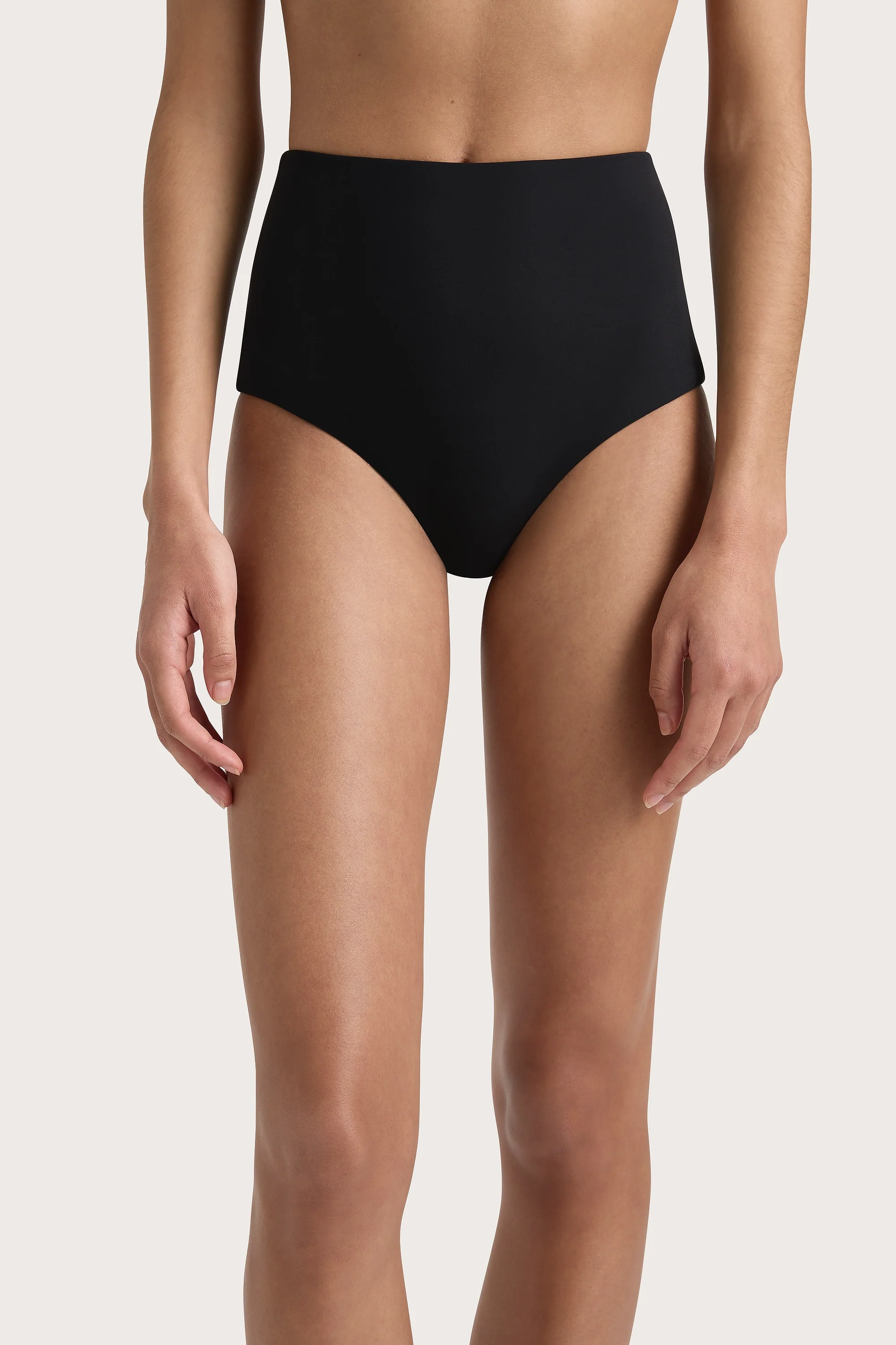 855-reyes-bikini-bottom-black-final-sale-1.webp