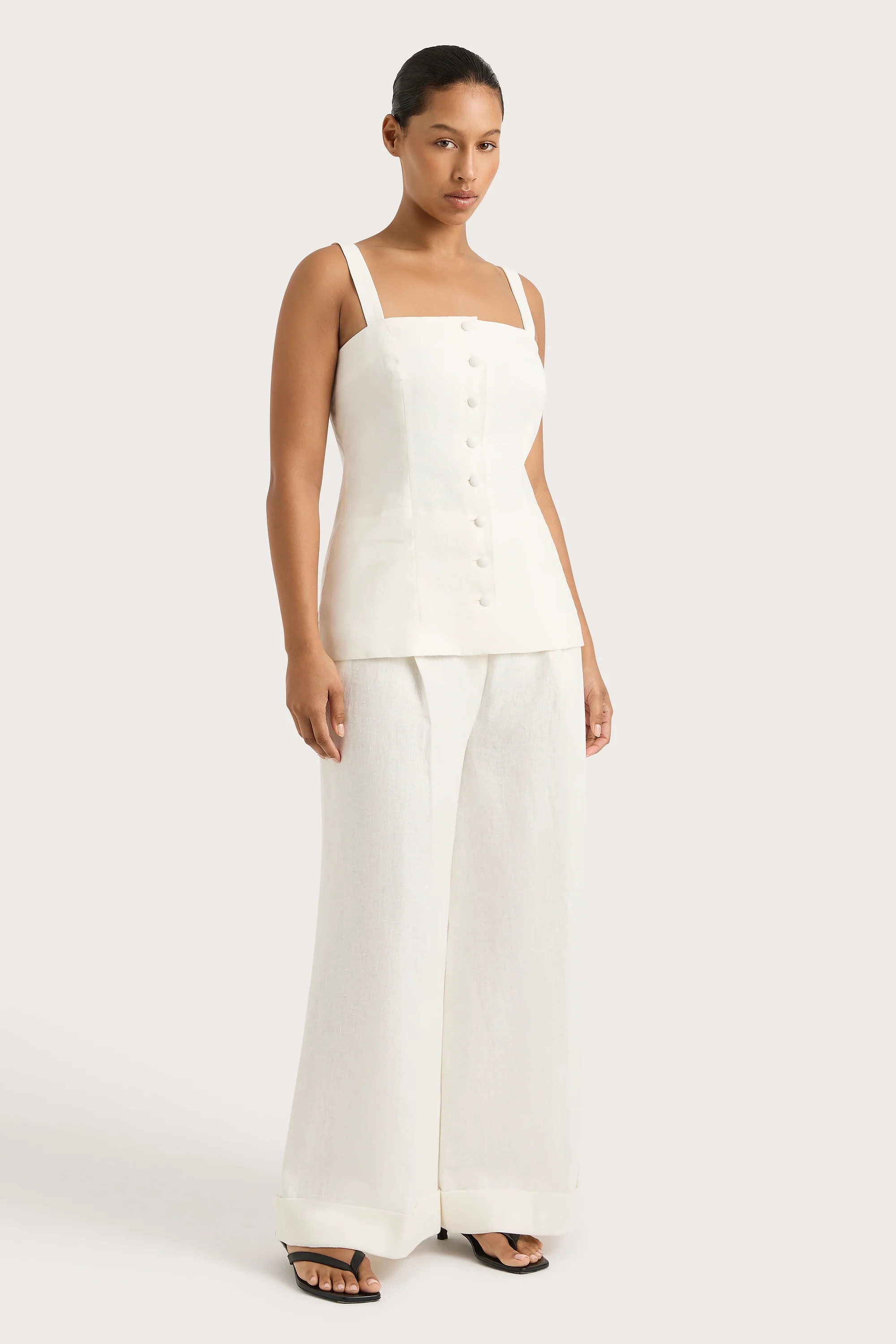 914-corbiere-vest-white-final-sale-1.webp
