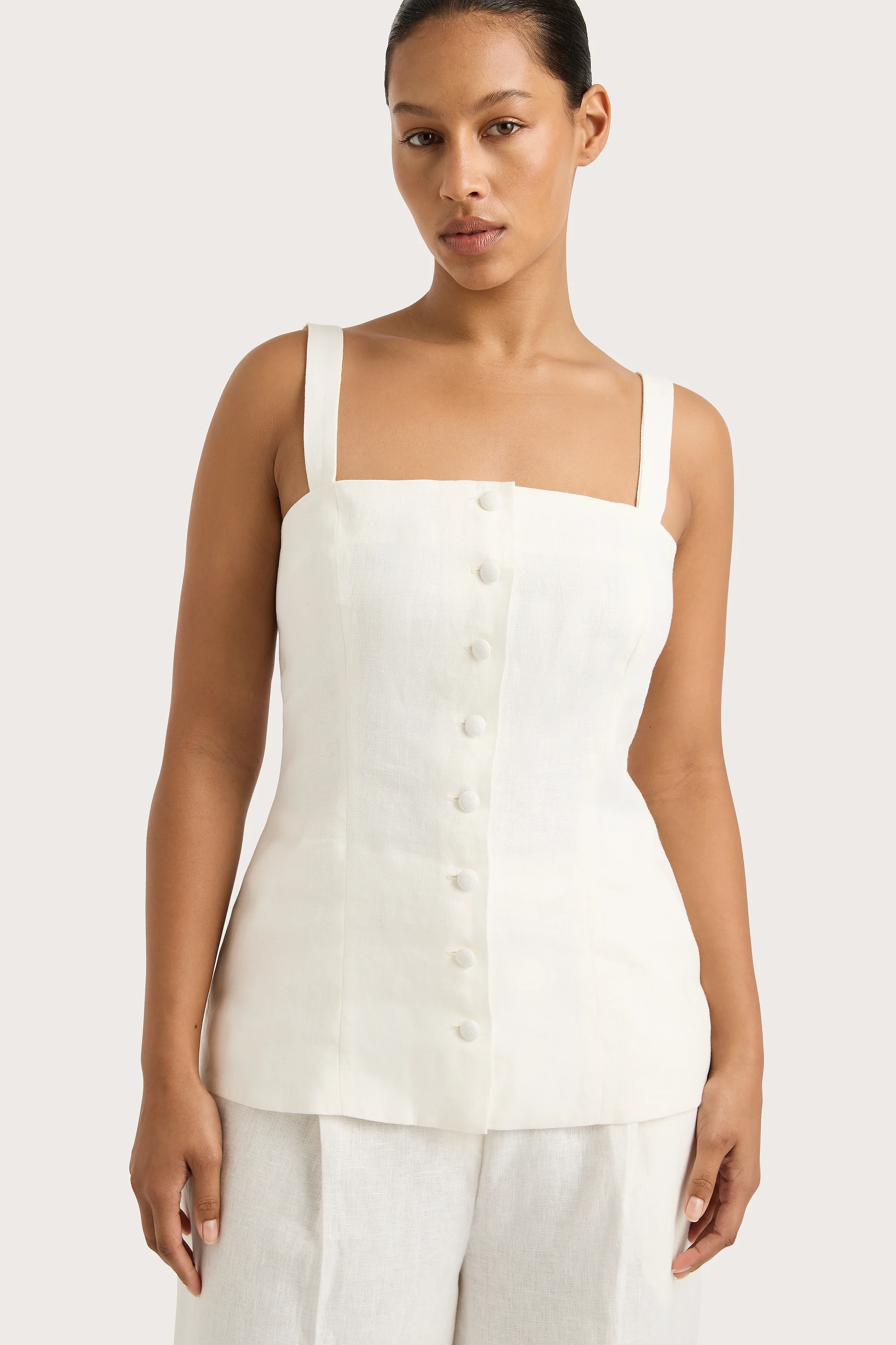 914-corbiere-vest-white-final-sale-1.webp