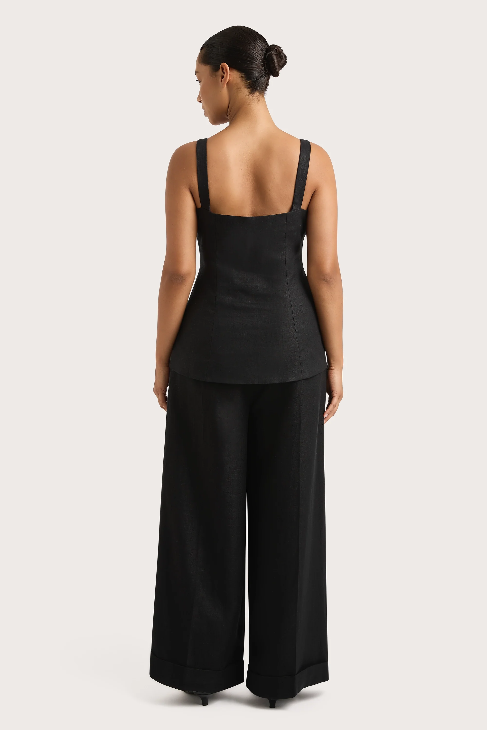 985-clove-trouser-black-final-sale-1.webp